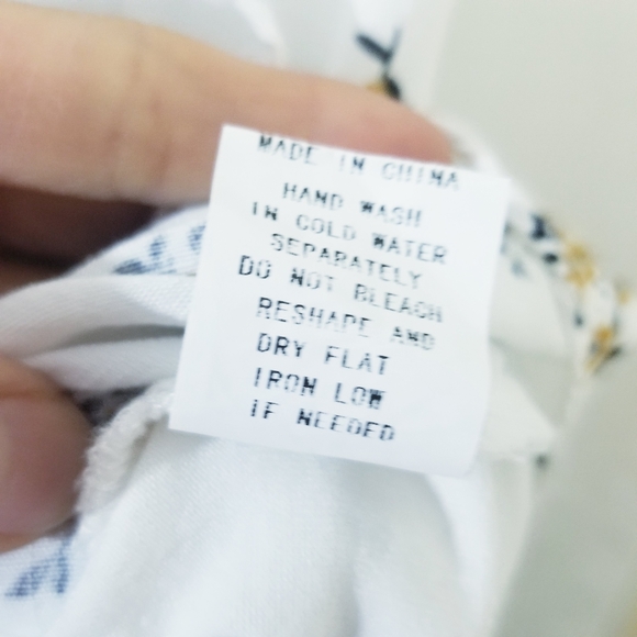 Floral print top - Picture 10 of 10